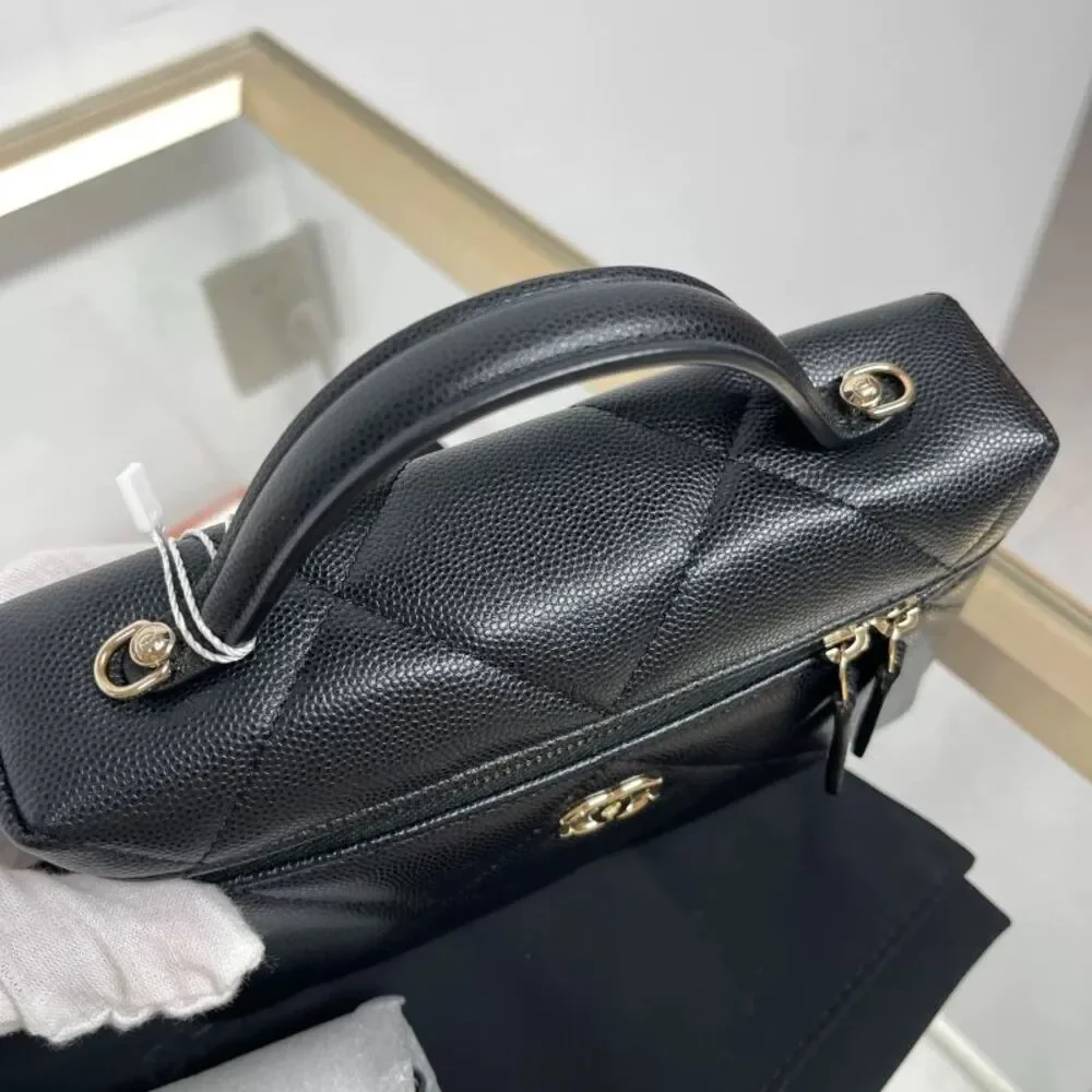 Chanel Women Pre-Loved Bag Very Good Condition